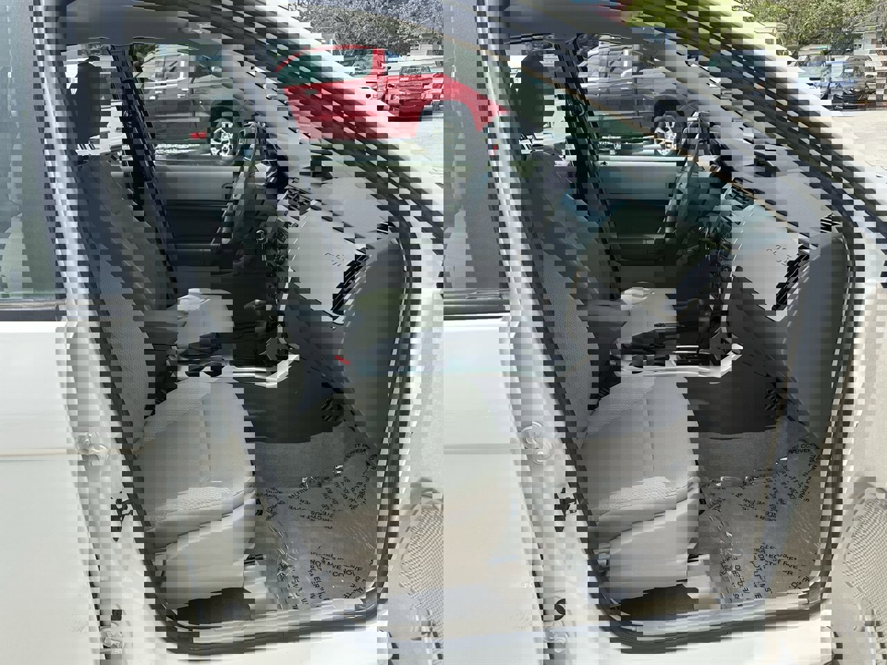 Used 2009 Ford Focus S FWD image 17