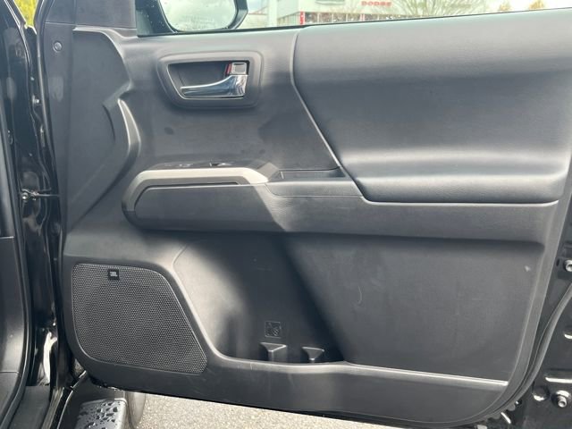 Used 2023 Toyota Tacoma Limited image 24