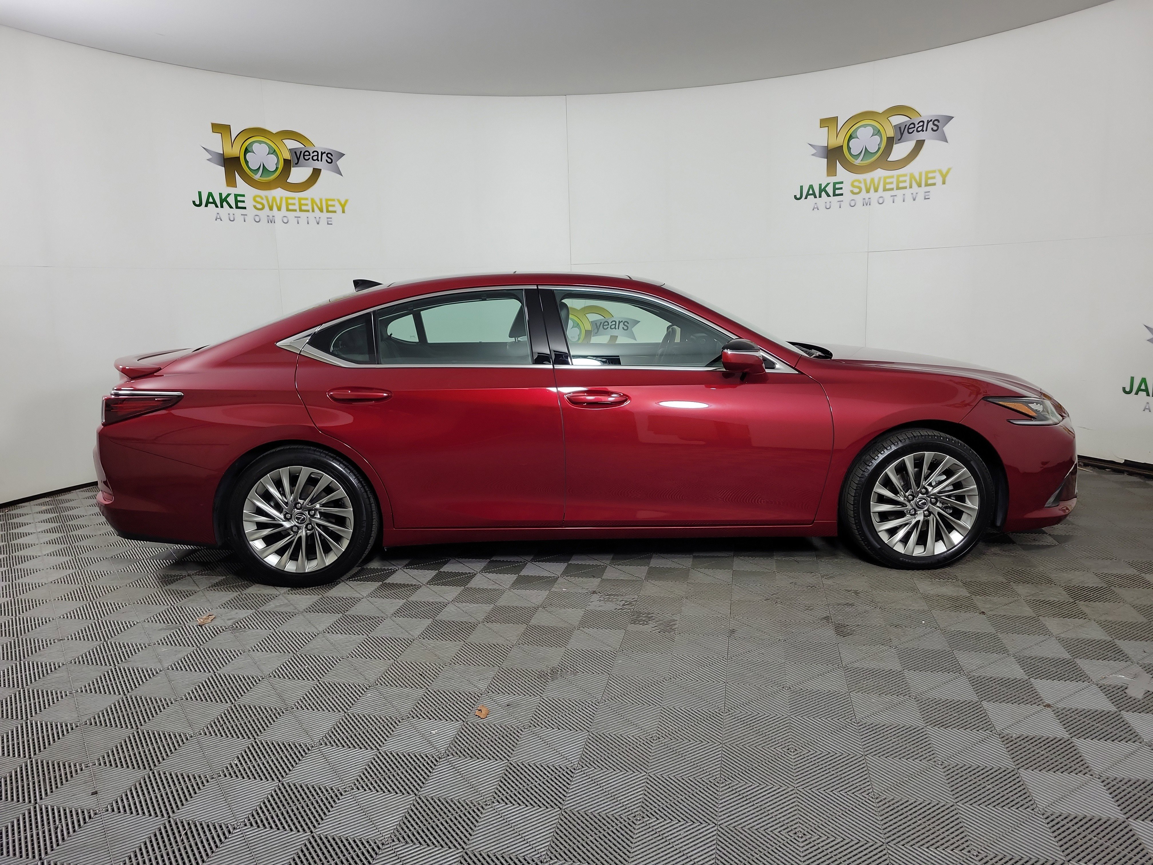 Used 2023 Lexus ES 350 Ultra Luxury w/ Accessory Package (Z1) image 4