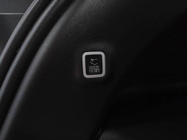 Used 2025 Jeep Wagoneer S Limited image 11