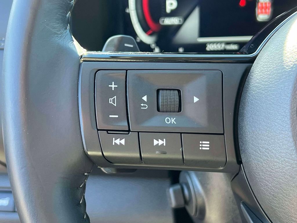 Certified 2025 Nissan Pathfinder Platinum image 22