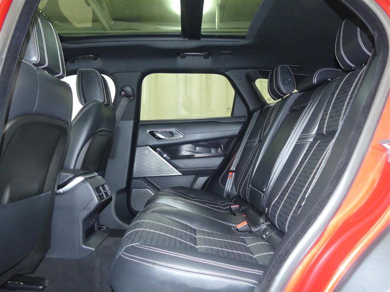 Used 2019 Land Rover Range Rover Velar R-Dynamic HSE image 30