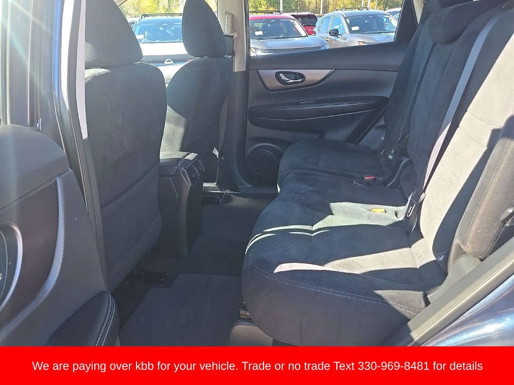 Used 2016 Nissan Rogue S w/ Appearance Package FWD image 25