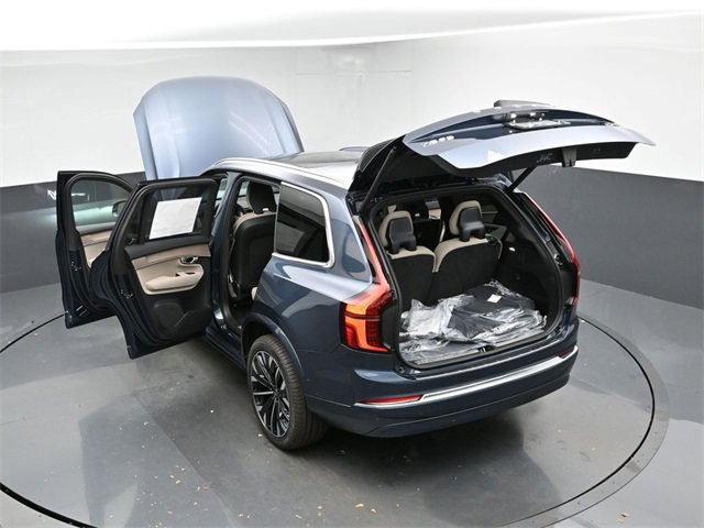 New 2026 Volvo XC90 B6 Plus w/ Protection Package Premier image 52