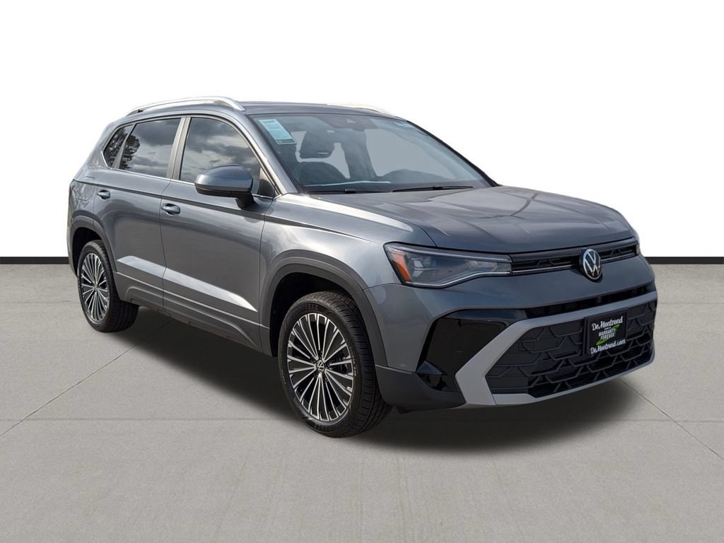 New 2026 Volkswagen Taos SE FWD image 3