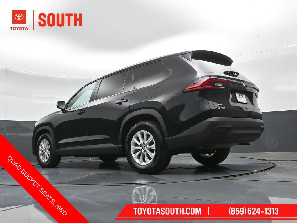 Used 2025 Toyota Grand Highlander AWD image 47