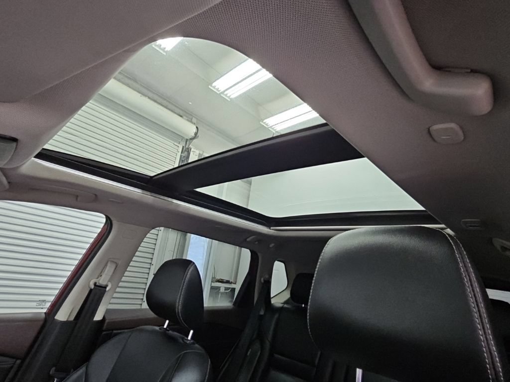 Used 2023 Nissan Rogue SL AWD/4WD image 27