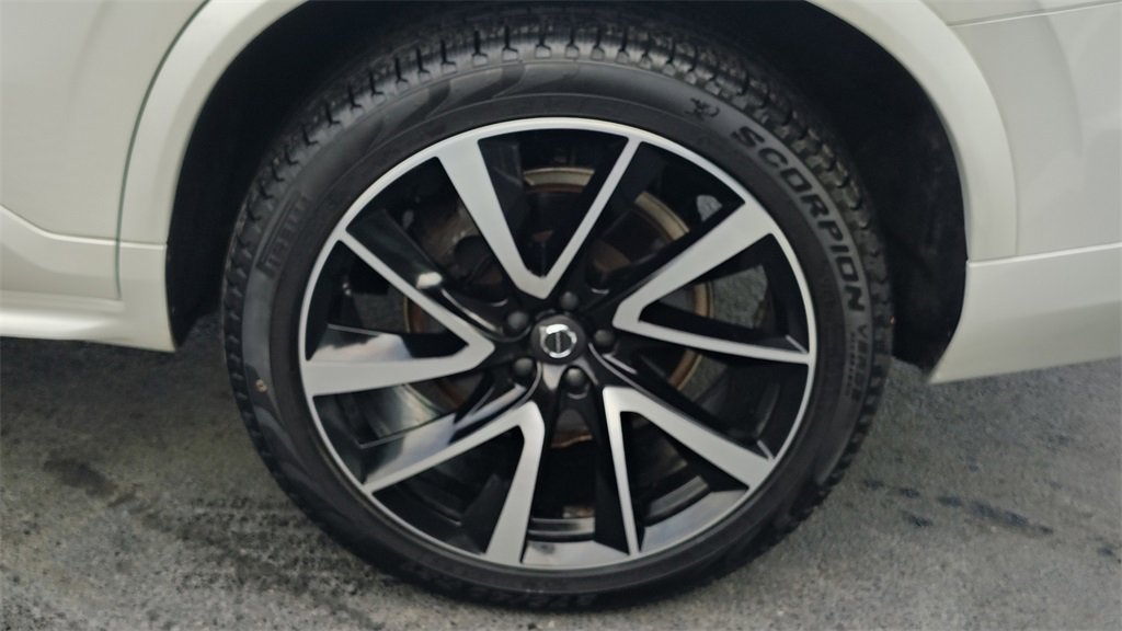 Used 2019 Volvo XC90 T6 Momentum w/ Protection Package Premier image 28