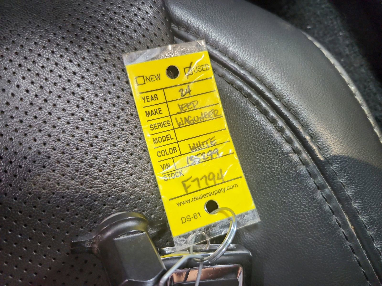 Used 2024 Jeep Wagoneer Series II w/ Flexible Seating Group RWD image 10