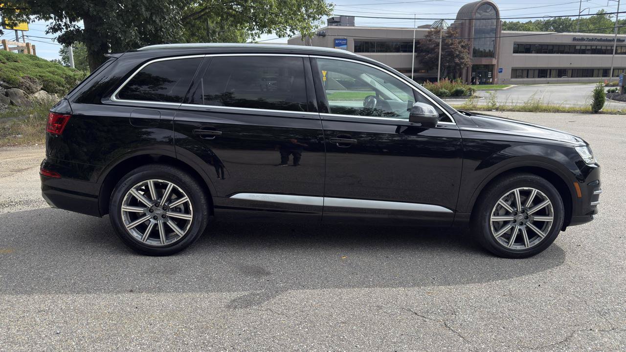 Used 2019 Audi Q7 3.0T Premium Plus w/ Premium Plus Package AWD/4WD image 4