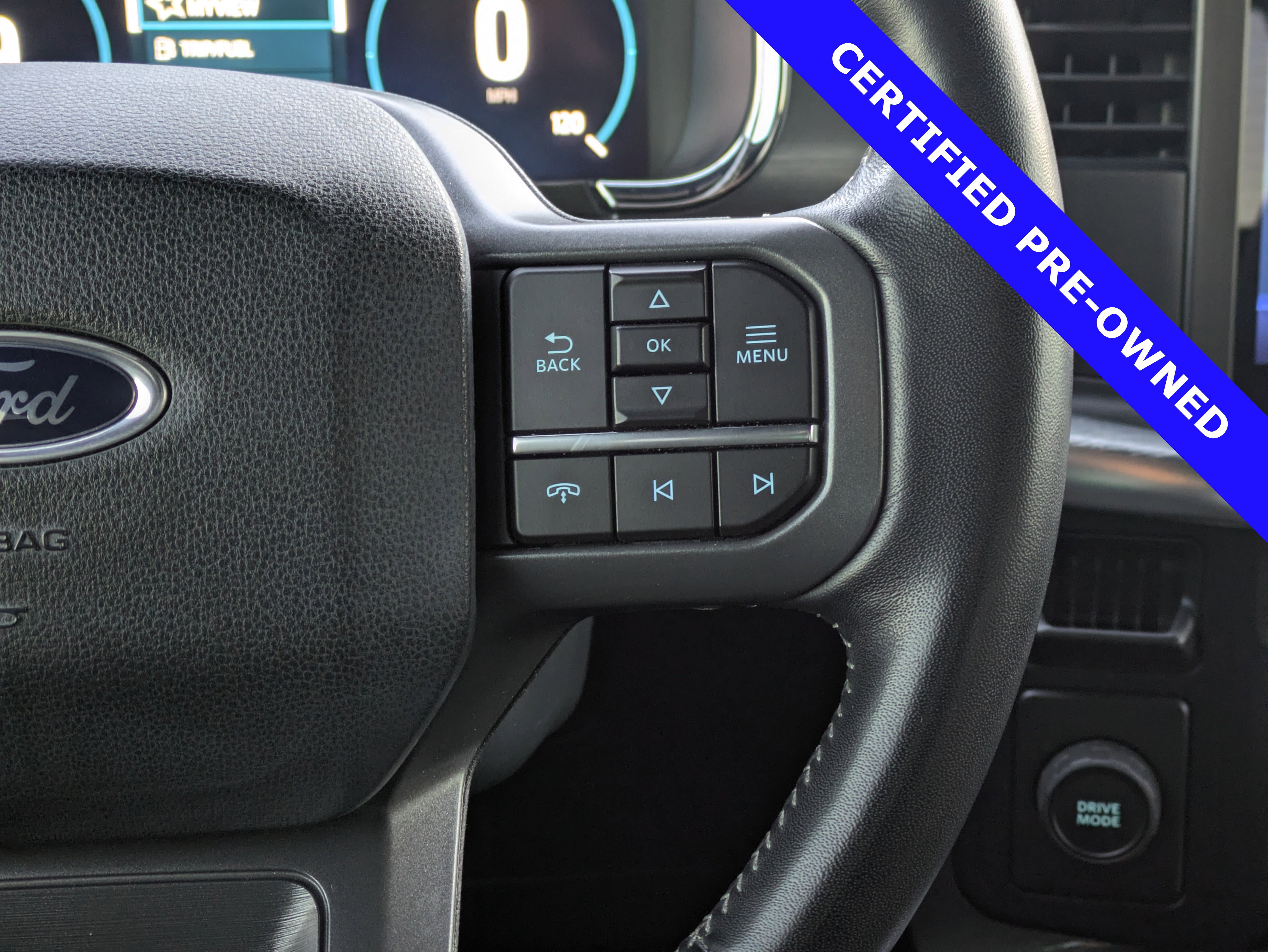 Certified 2023 Ford F150 Lariat w/ Equipment Group 502A High image 26