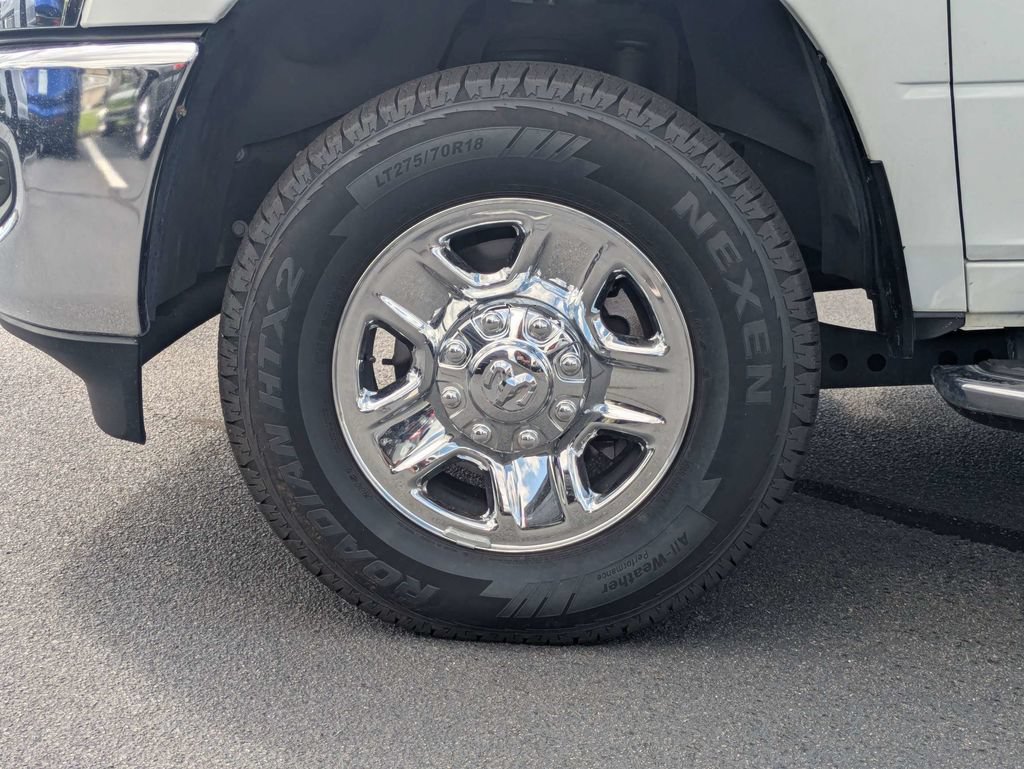 Used 2023 RAM 3500 Tradesman w/ Chrome Appearance Group AWD/4WD image 12