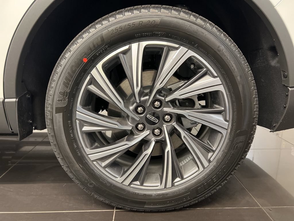 New 2026 Lincoln Aviator AWD image 7