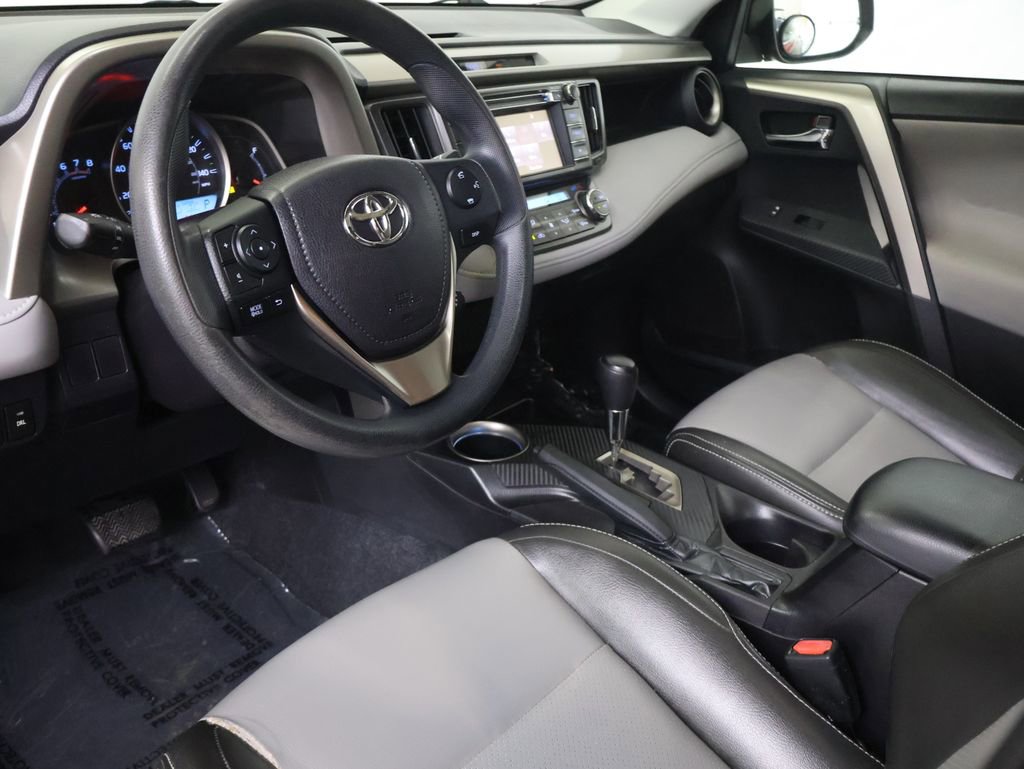 Used 2015 Toyota RAV4 XLE FWD image 20