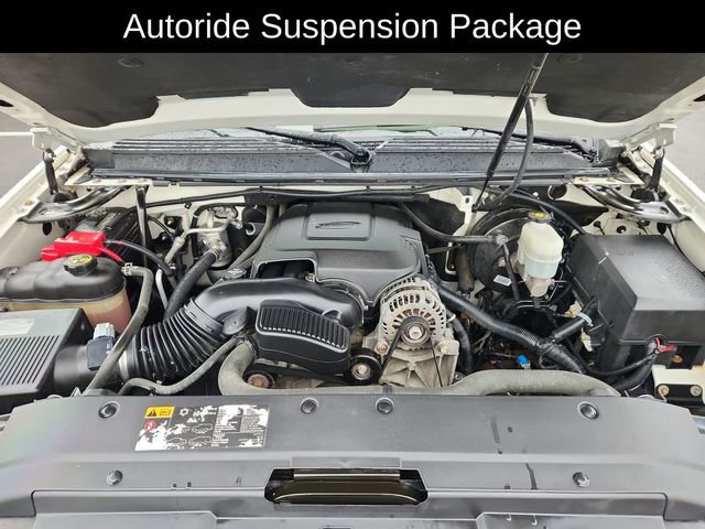 Used 2013 Chevrolet Avalanche LTZ image 16