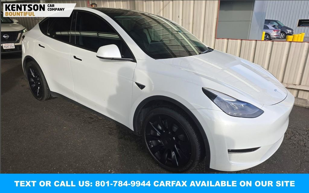 Used 2023 Tesla Model Y Long Range image 2