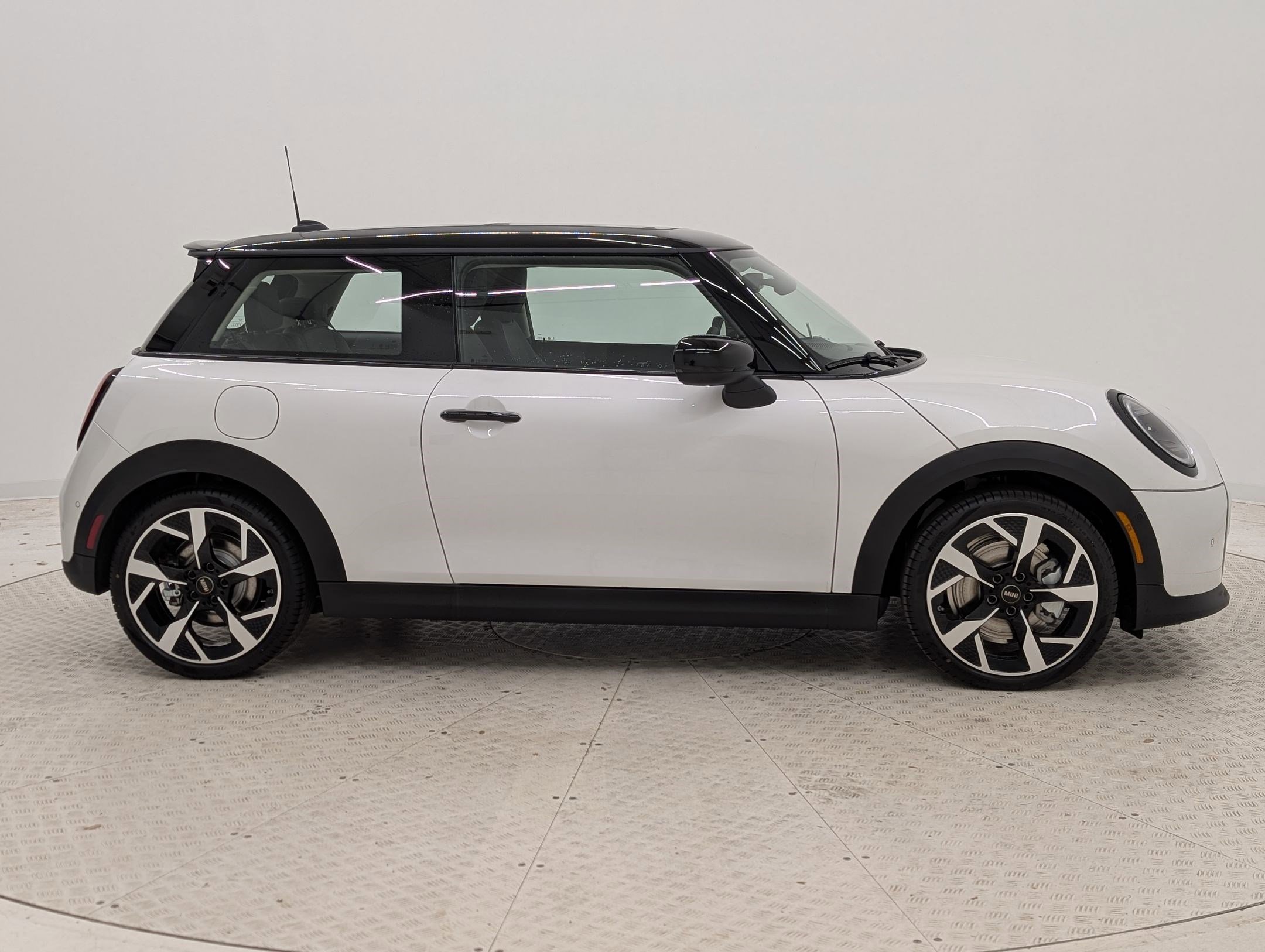 New 2026 MINI Cooper S image 8