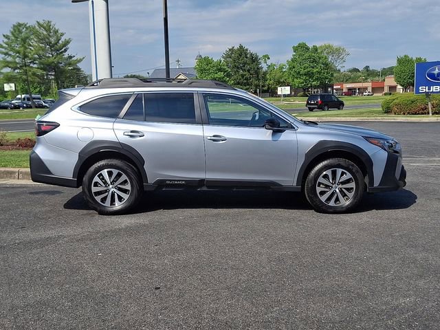 Certified 2025 Subaru Outback Premium AWD/4WD image 7