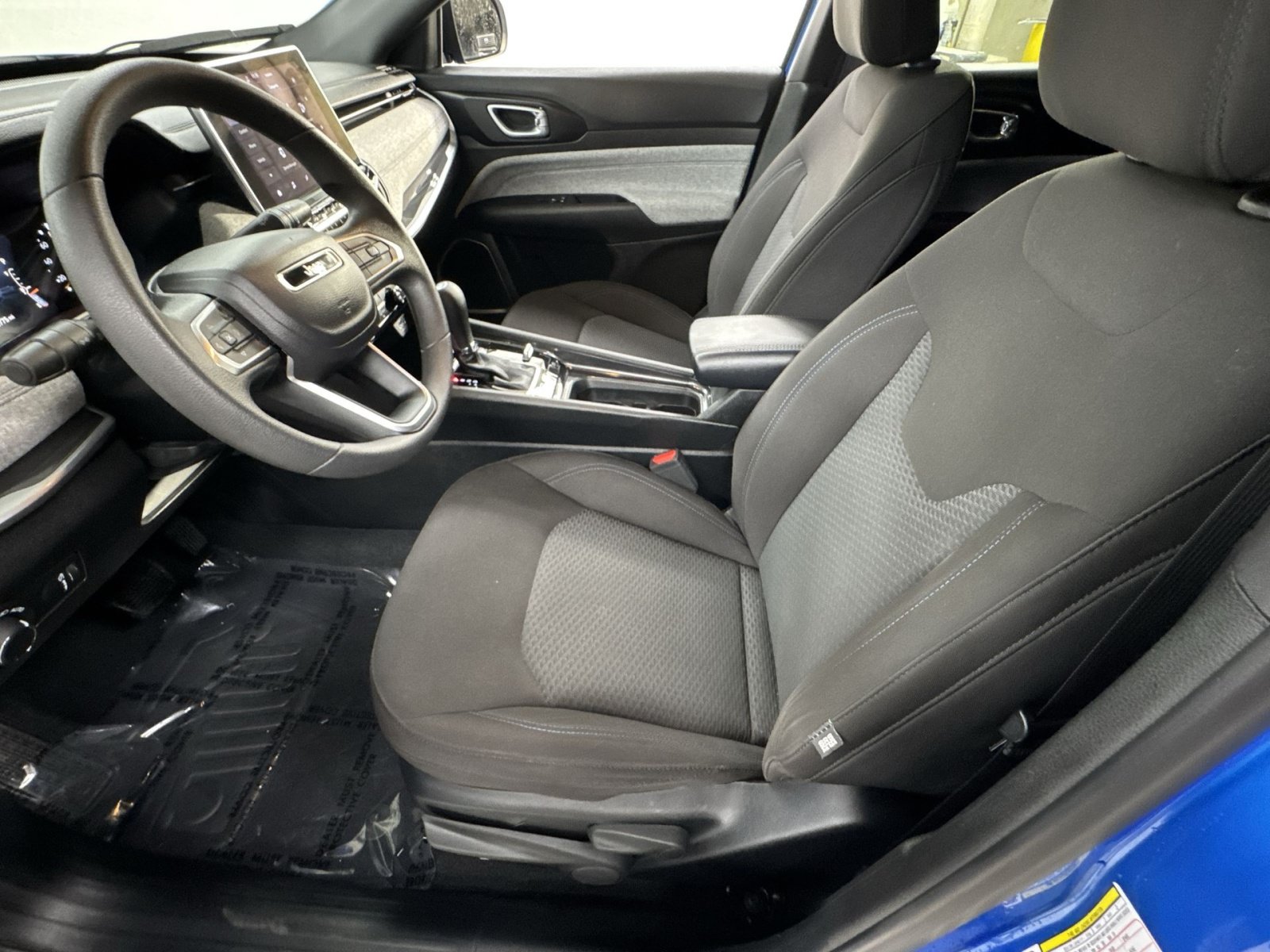 Used 2024 Jeep Compass Sport AWD/4WD image 16