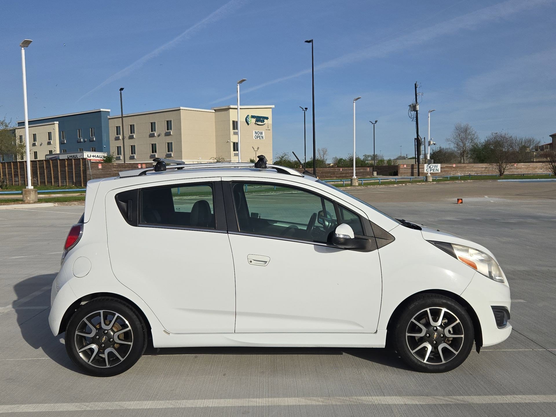 Used 2014 Chevrolet Spark LT image 2