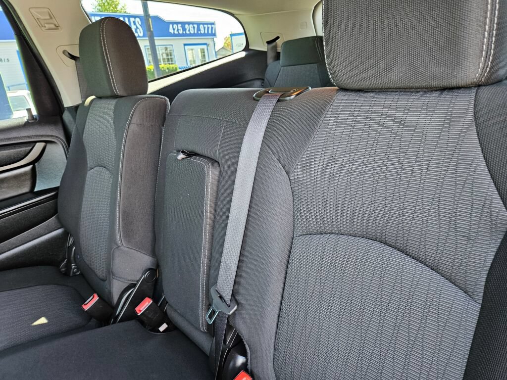 Used 2017 Chevrolet Traverse LT FWD image 14