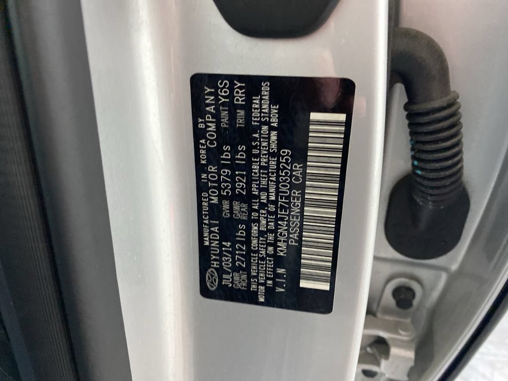 Used 2015 Hyundai Genesis 3.8 w/ Option Group 03 RWD image 36