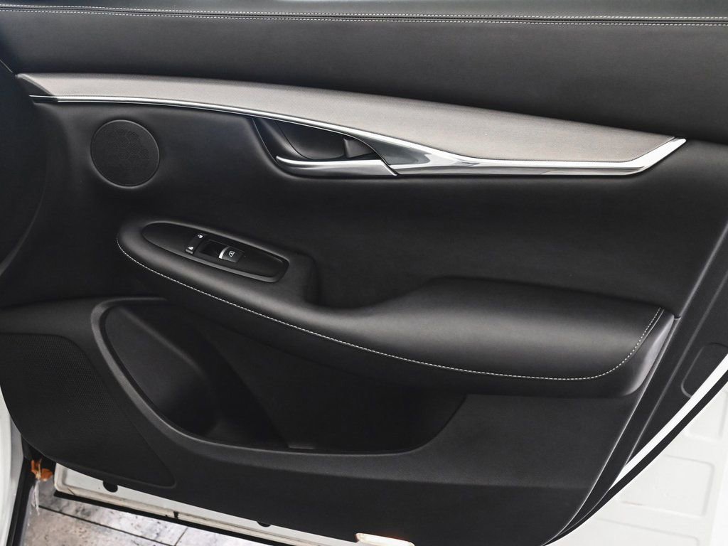 Used 2023 INFINITI QX50 Luxe image 11