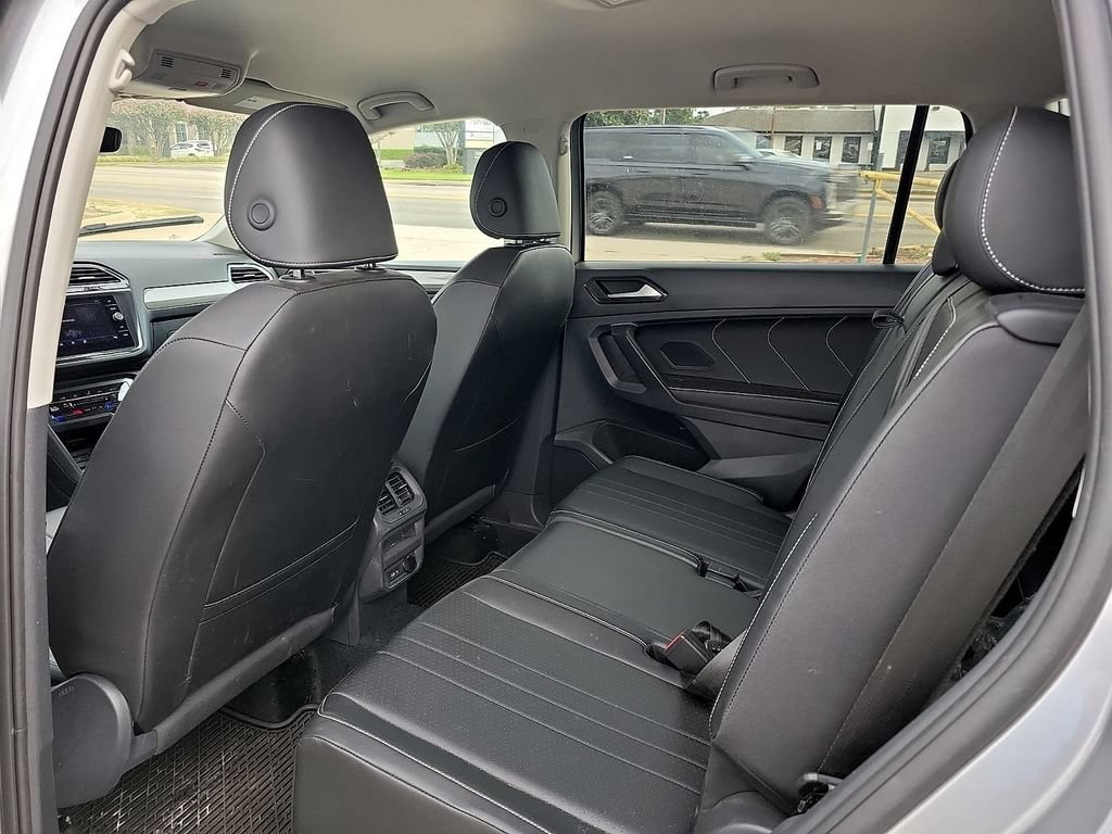 Used 2024 Volkswagen Tiguan SE FWD image 10