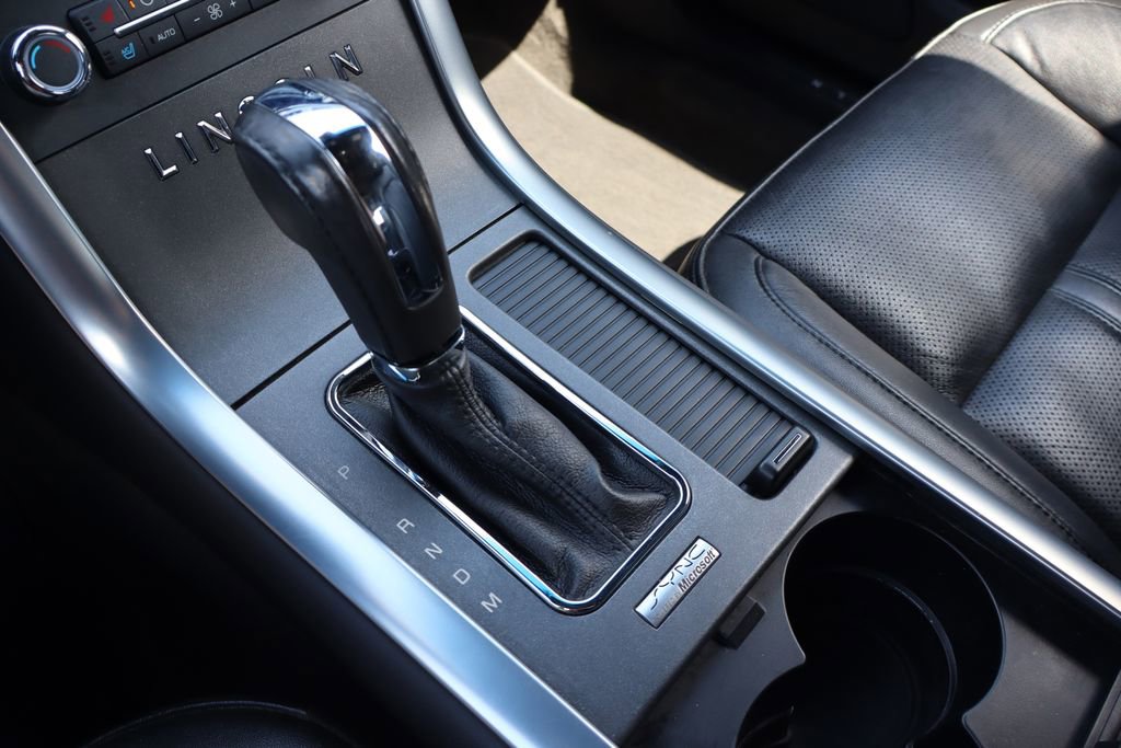 Used 2012 Lincoln MKS AWD image 9