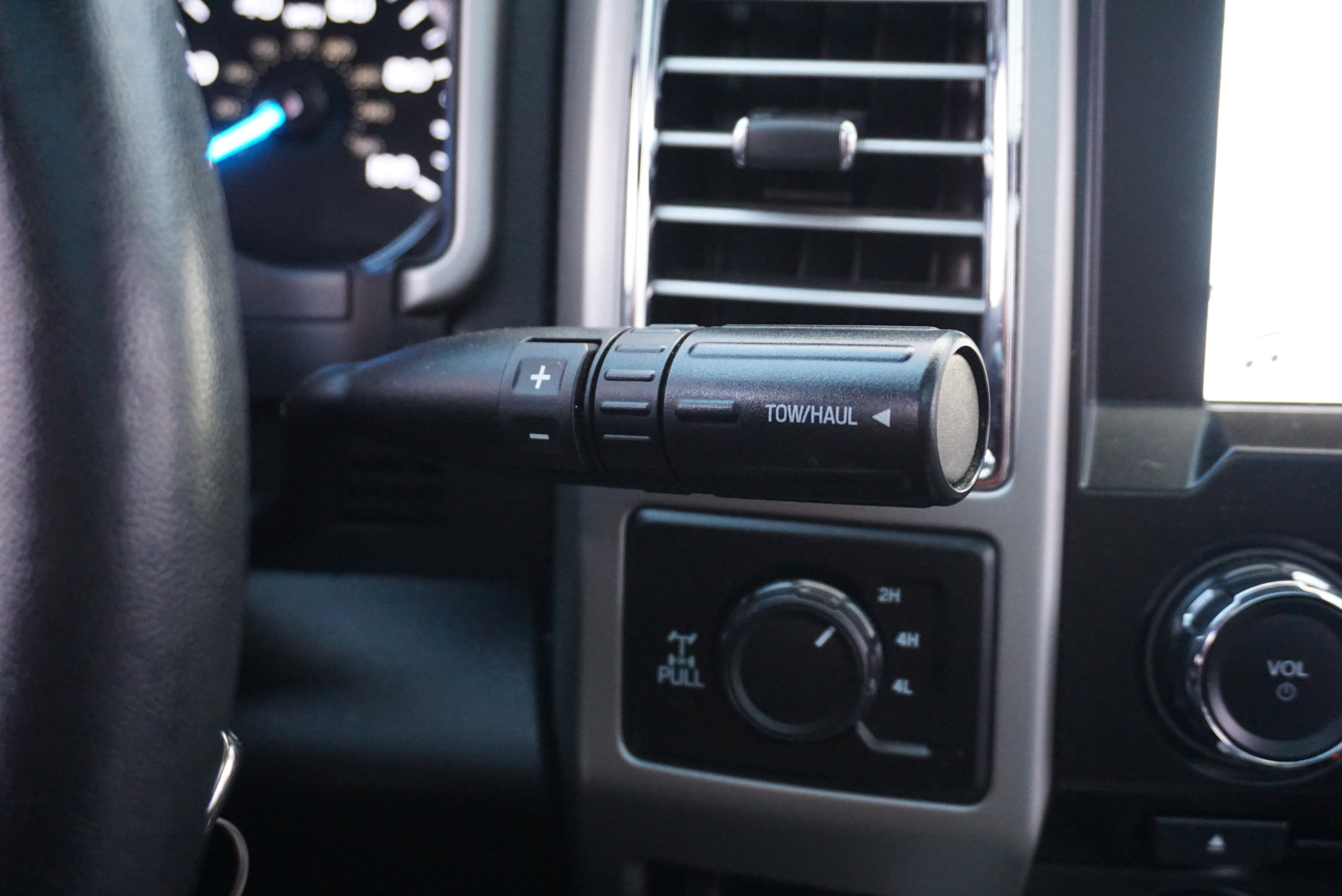 Used 2017 Ford F250 Lariat w/ FX4 Off-Road Package image 11