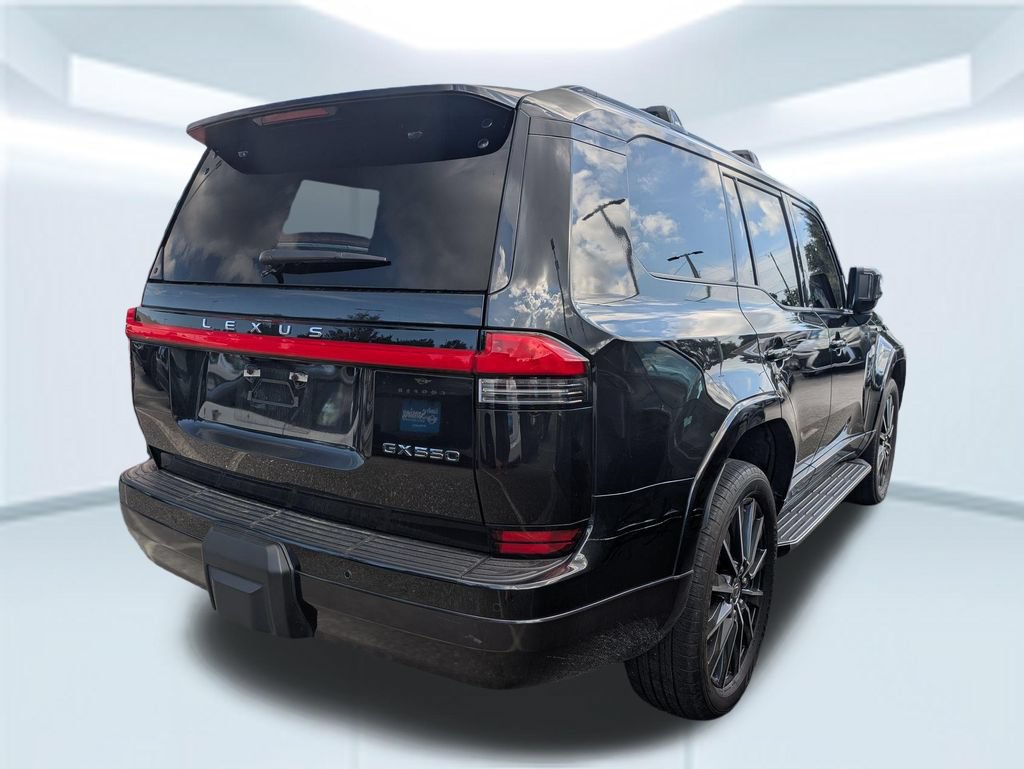 Used 2024 Lexus GX 550 w/ Accessory Package (2T) AWD/4WD image 2