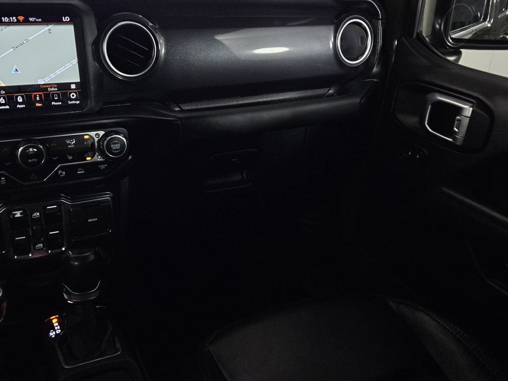 Used 2022 Jeep Wrangler Unlimited Sahara AWD/4WD image 10