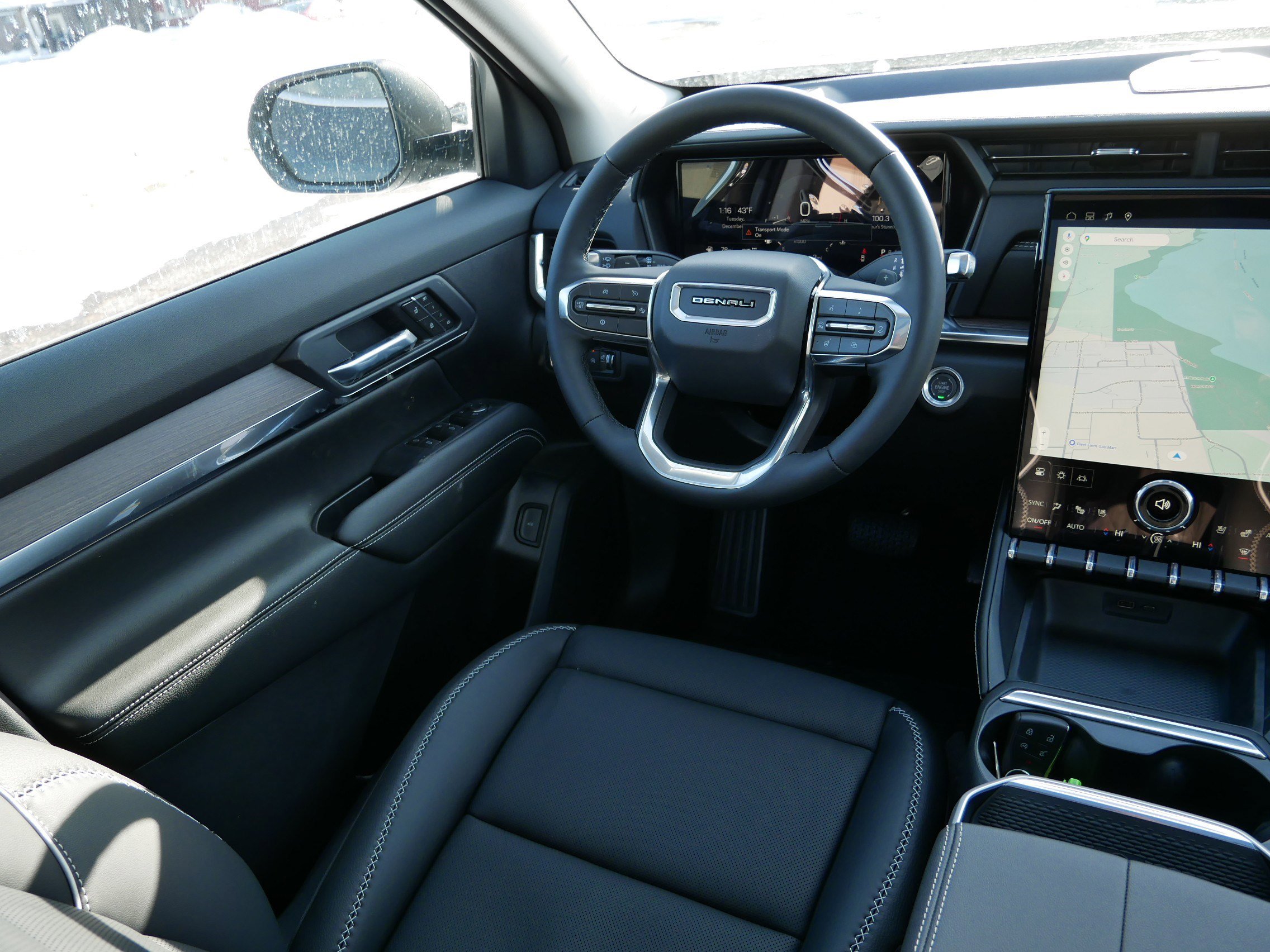 New 2026 GMC Terrain Denali w/ LPO, Black Badging Package image 11