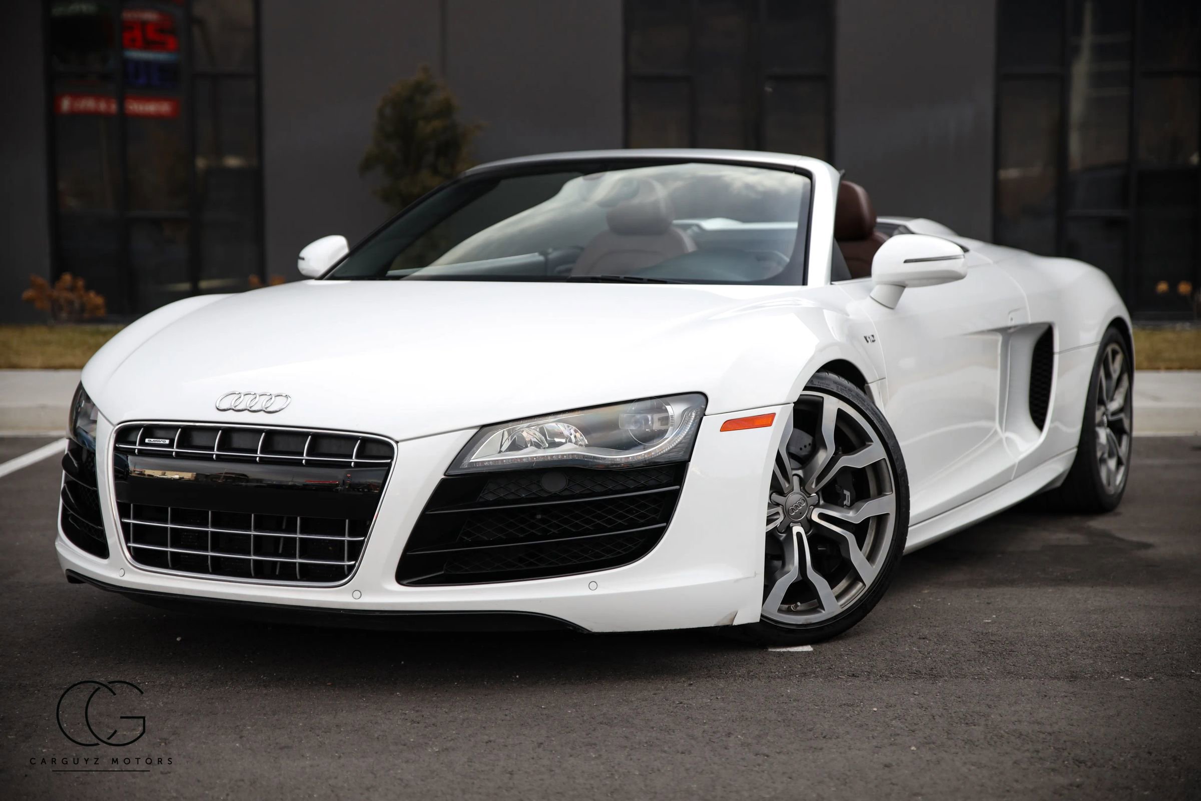 Used 2011 Audi R8 V10 AWD/4WD image 3