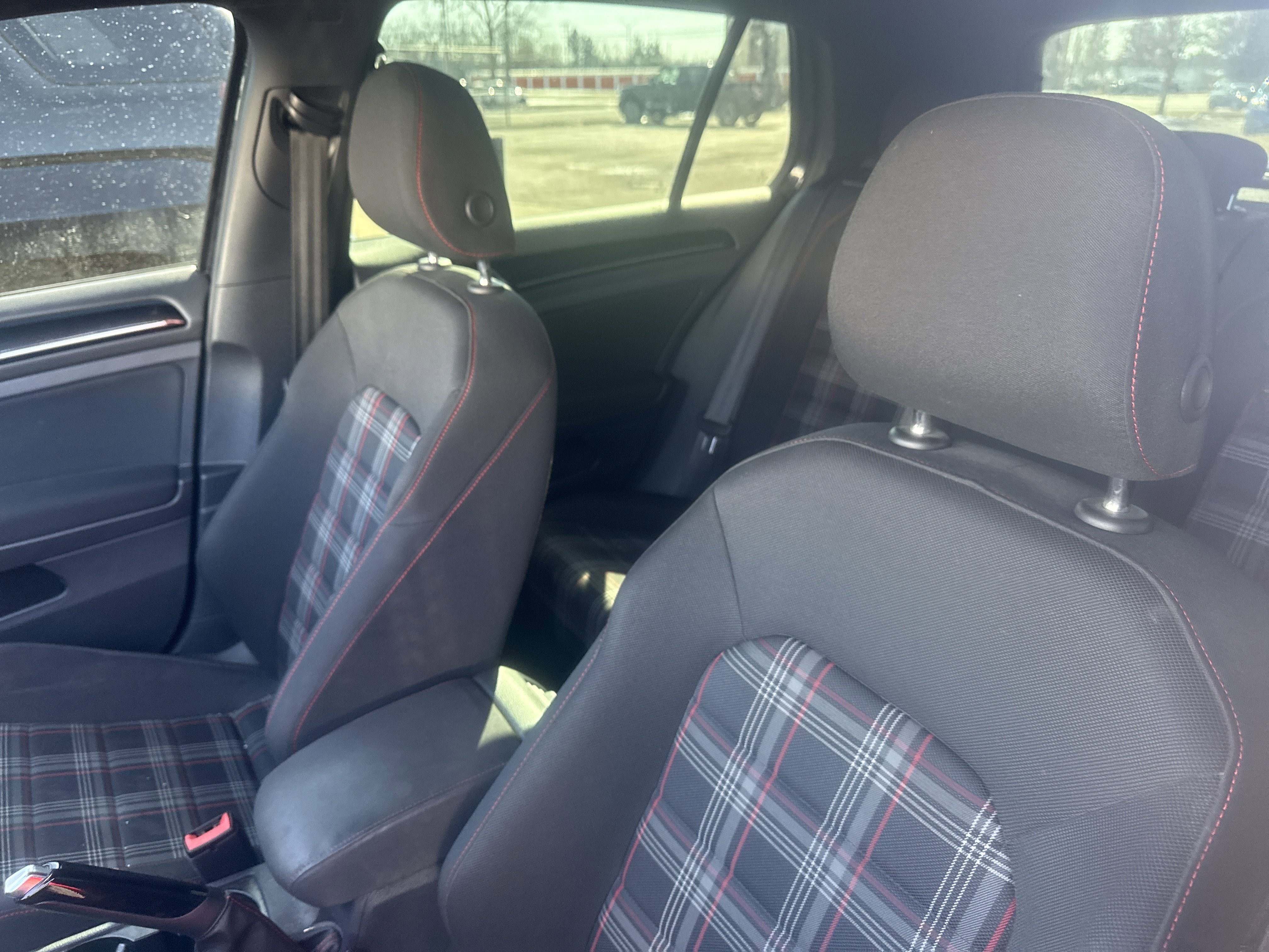 Used 2017 Volkswagen GTI S image 7