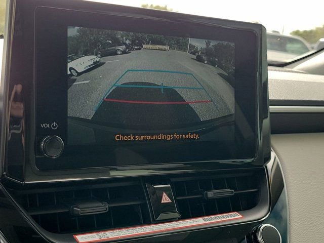 Used 2025 Toyota Corolla Cross LE image 26