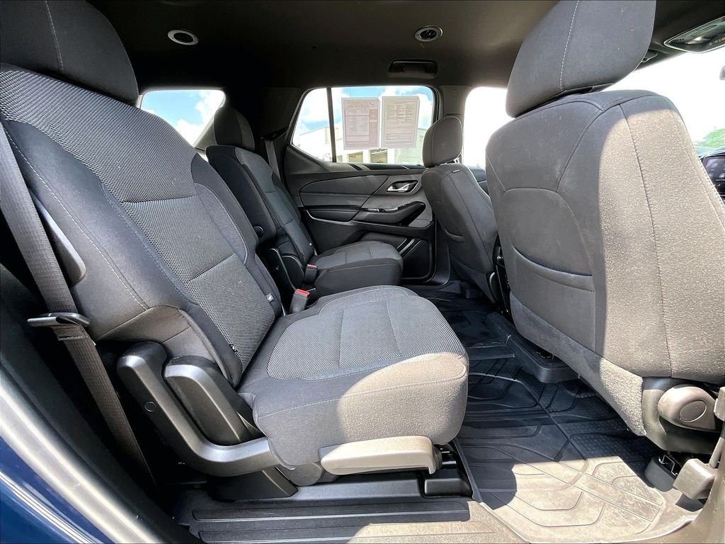 Used 2023 Chevrolet Traverse LT w/ LPO, Floor Liner Package AWD/4WD image 16