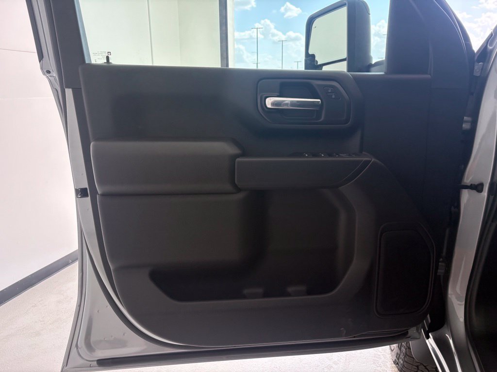 New 2026 Chevrolet Silverado 2500 Custom w/ Custom Value Package AWD/4WD image 24