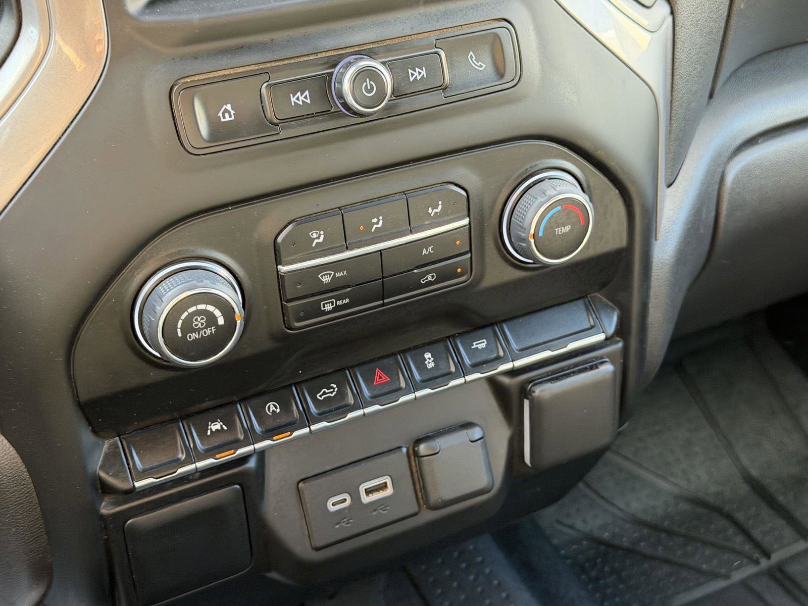 Used 2024 Chevrolet Silverado 1500 Custom image 10