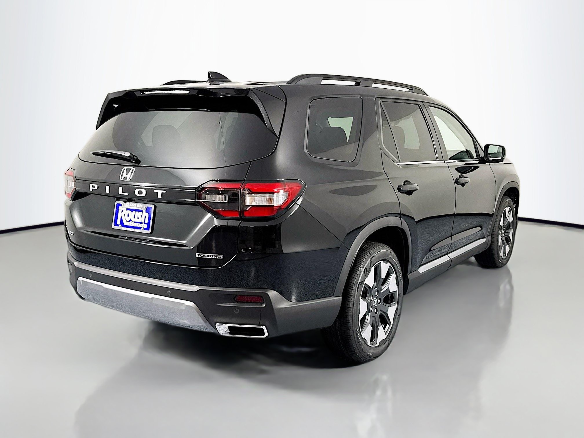 New 2026 Honda Pilot Touring image 5