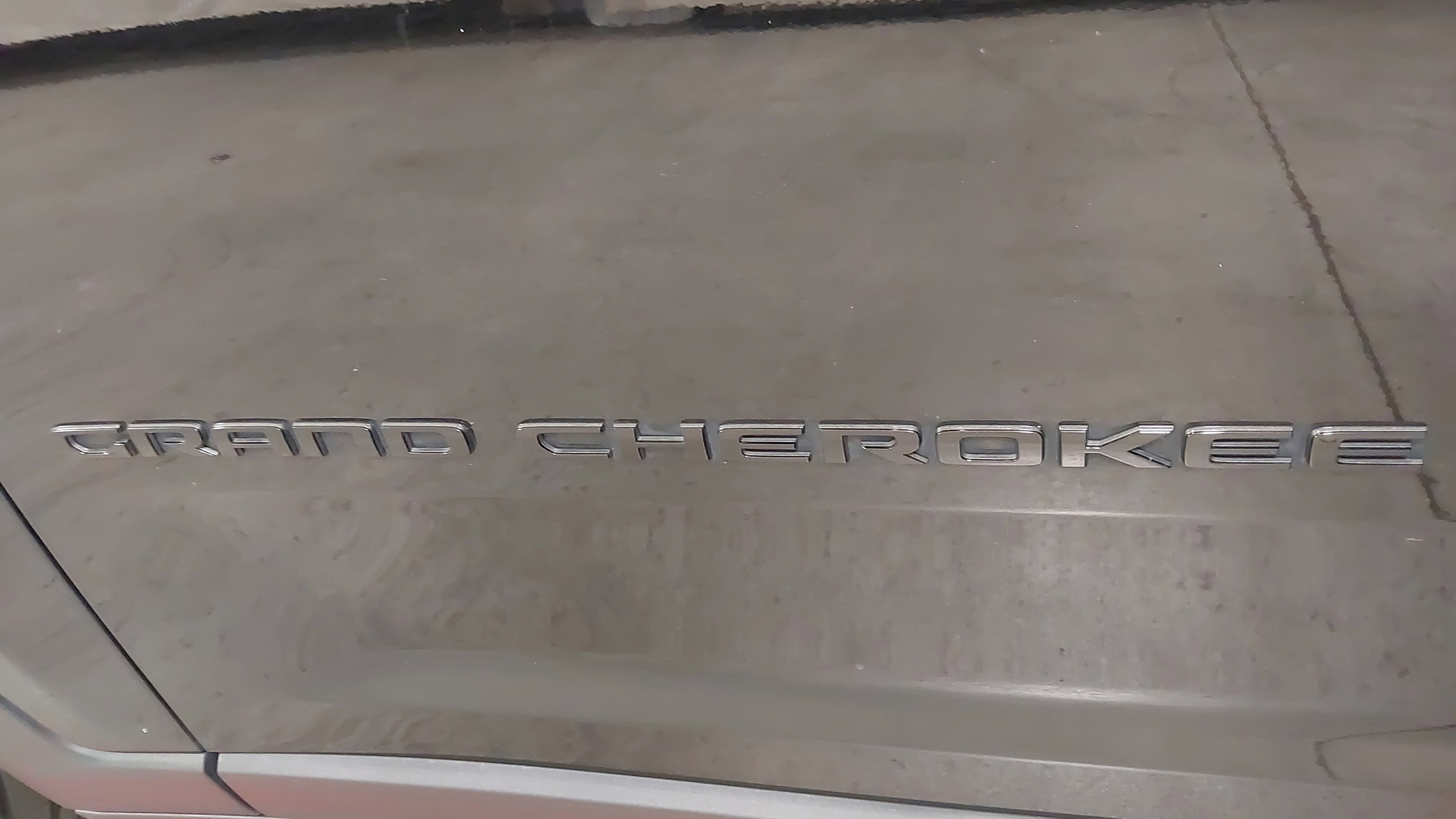 Used 2022 Jeep Grand Cherokee L Limited w/ Black Appearance Package AWD/4WD image 17