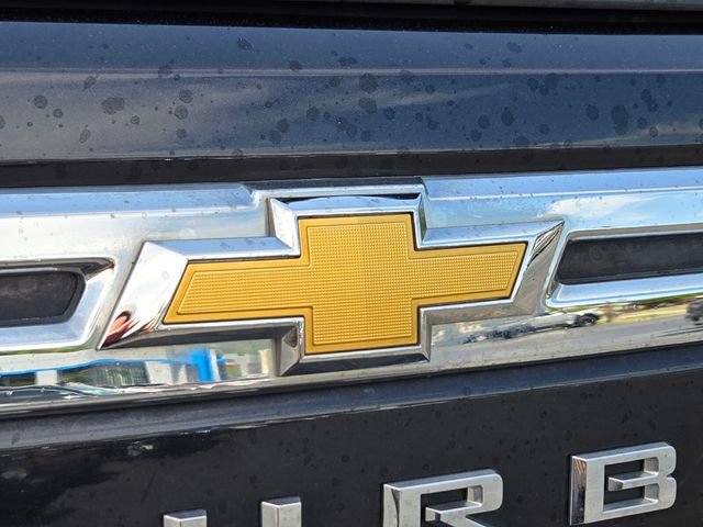 Used 2023 Chevrolet Suburban Premier AWD/4WD image 17