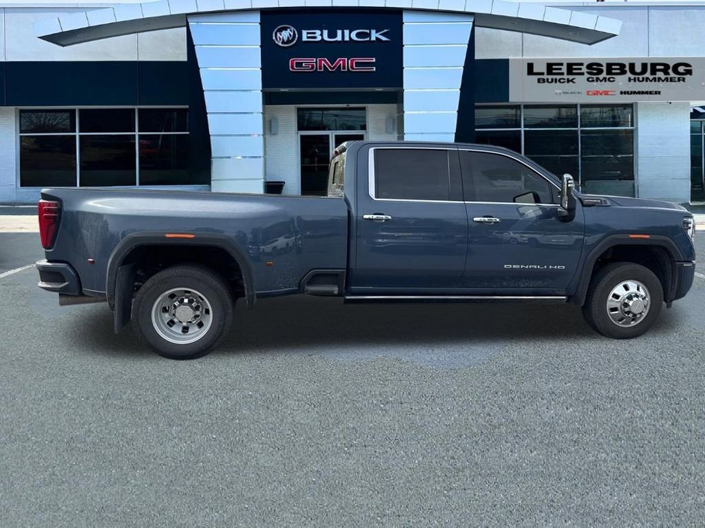 Used 2026 GMC Sierra 3500 Denali Ultimate image 8