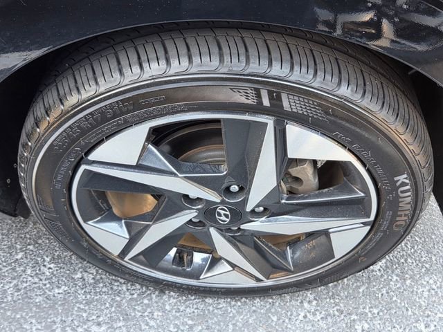 Certified 2023 Hyundai Elantra SEL w/ Convenience Package image 7