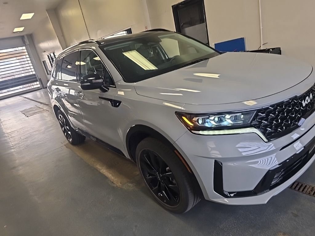Used 2023 Kia Sorento SX