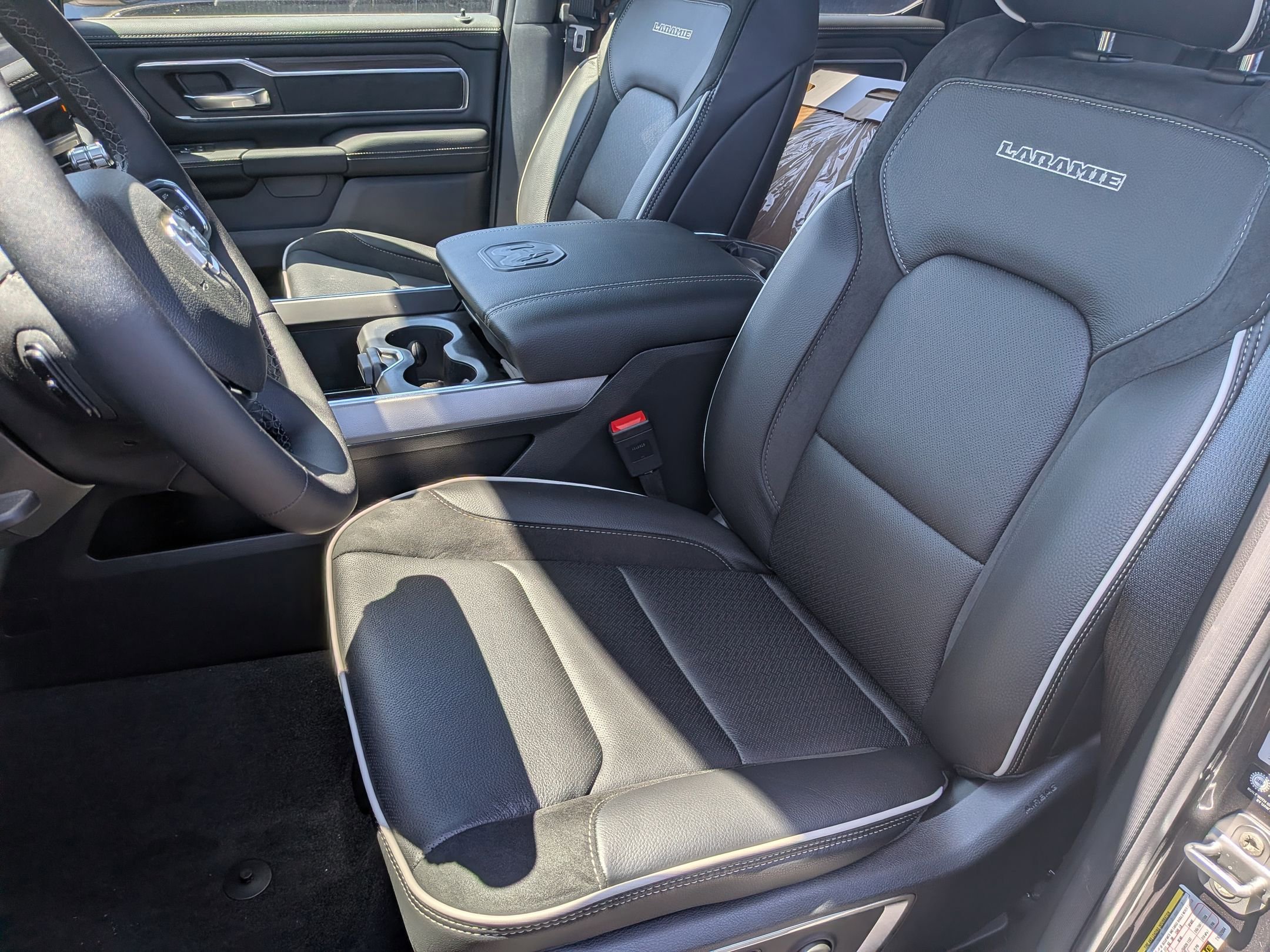 New 2026 RAM 1500 Laramie AWD/4WD image 26