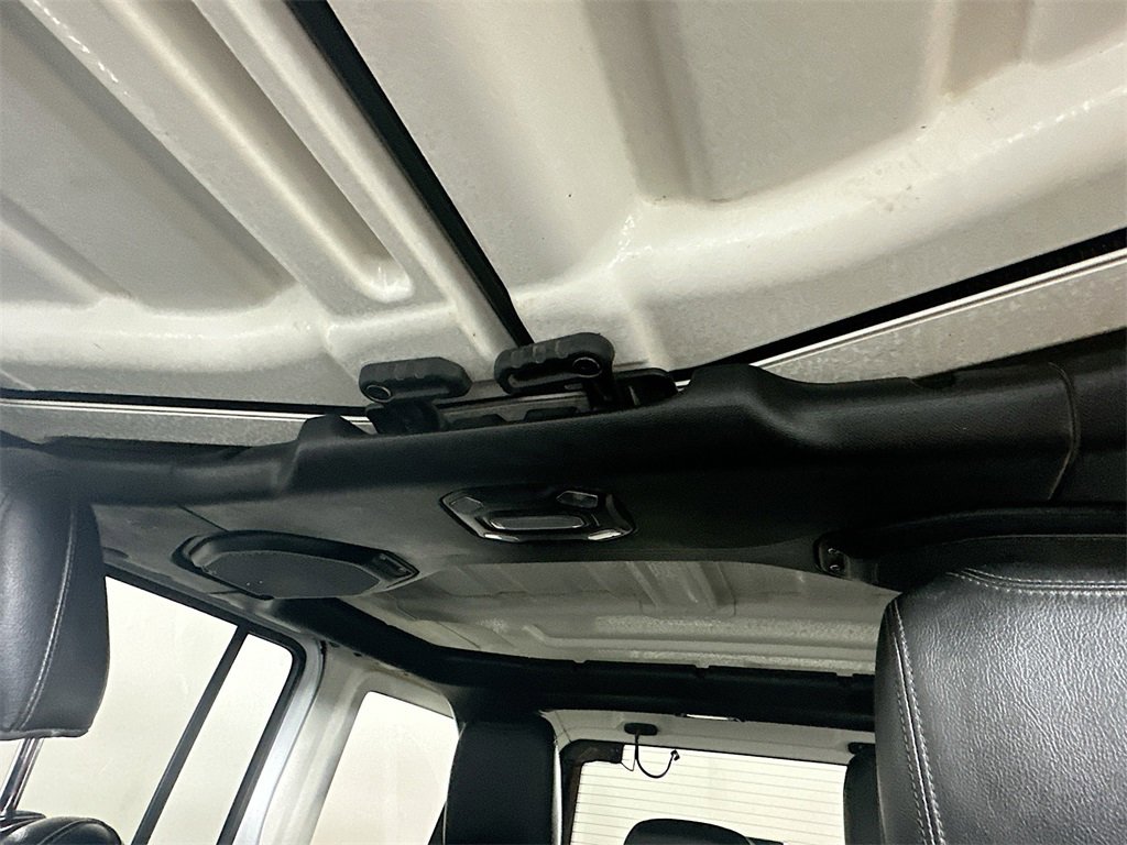 Used 2021 Jeep Wrangler Unlimited Rubicon image 21