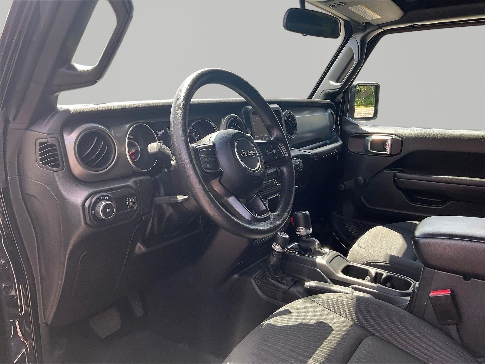Used 2023 Jeep Wrangler Unlimited Sport AWD/4WD image 17