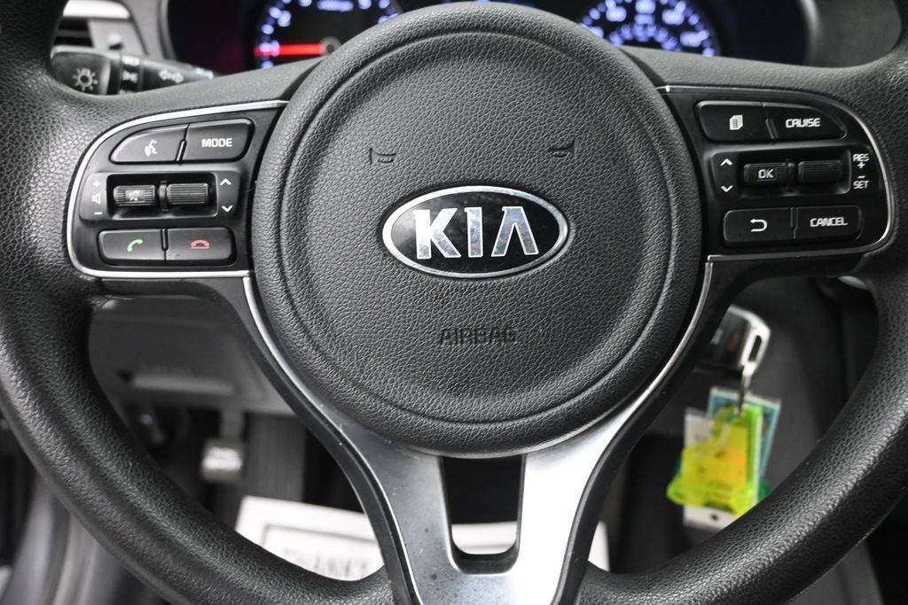 Used 2017 Kia Optima LX FWD image 17