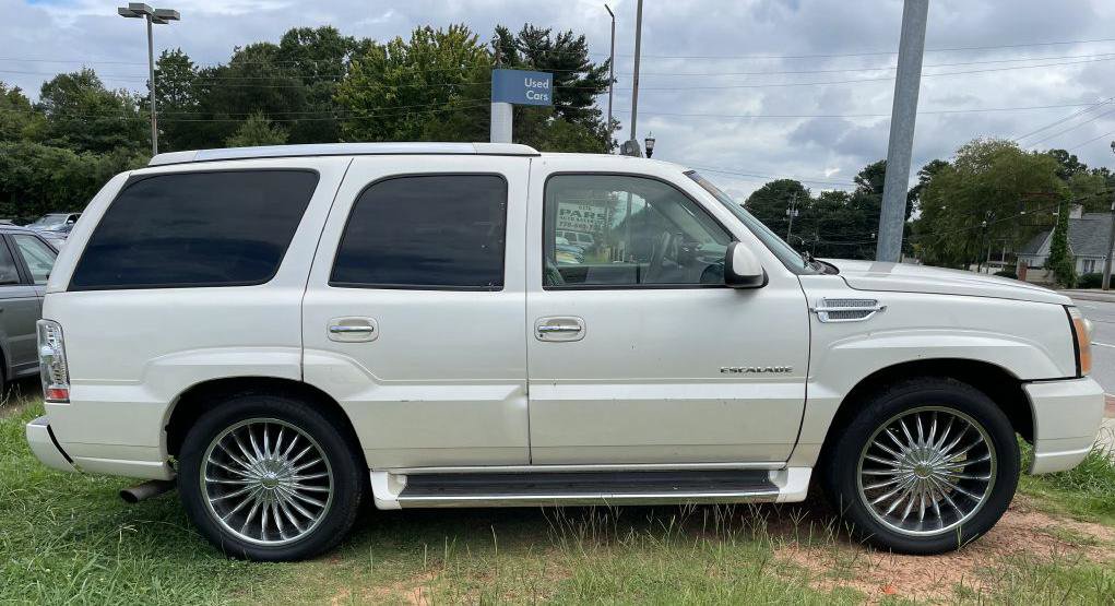 Used 2003 Cadillac Escalade LUXURY image 6